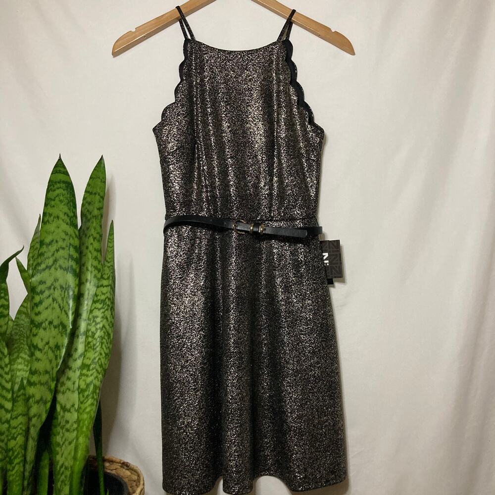 IZ Byer| Juniors scallop metallic gold high-glitz glamorous dress NWT